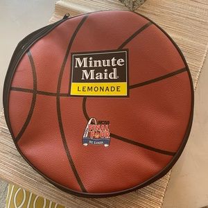2005 St. Louis NCAA Final Four basketball cooler from Minute Maid.